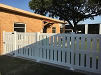 5 foot tall semi-private vinyl fence
